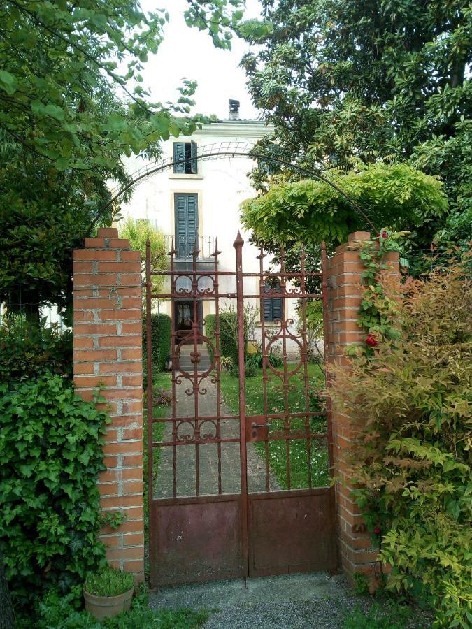 B&B Da Miriam Кастельнуово-дель-Гарда Екстер'єр фото